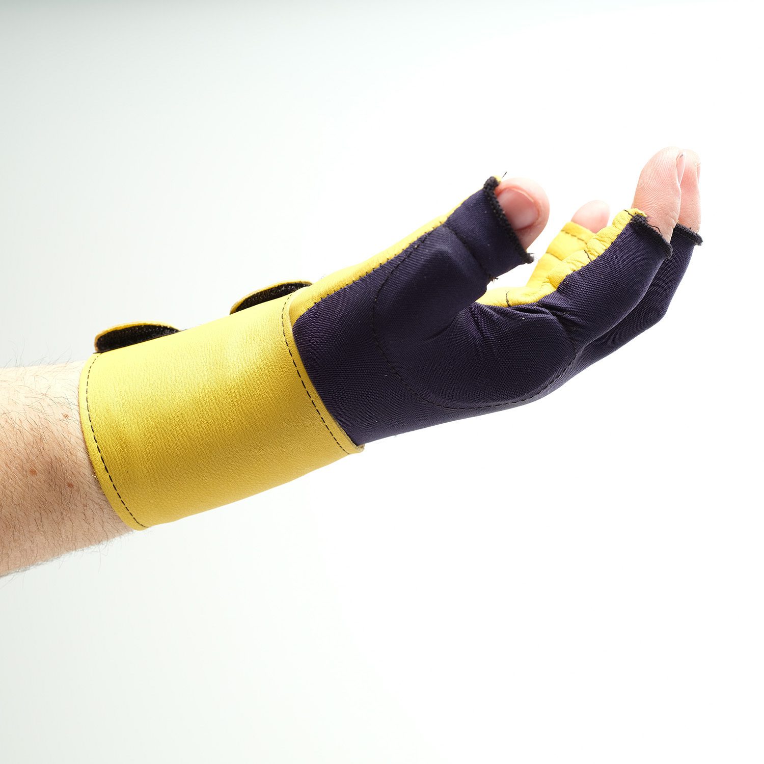 IMPACTO 725-20 Anti-Impact Glove 3/4 Finger with Wrist Support - Image 3